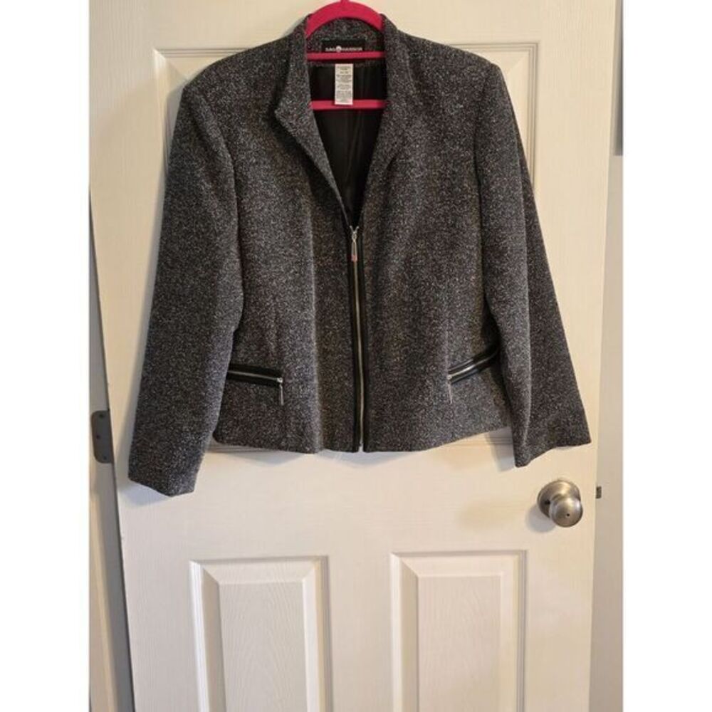 Sag Harbor Petite Women's Black & White  Zip-Up‎ Jacket Size 12P